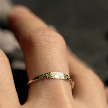 Load image into Gallery viewer, Women Round Cocktail Ring Fashion Sun Ring Women Jewelry
