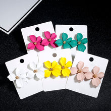 Load image into Gallery viewer, Korean Style Cute Flower Stud Earrings For Women 2018 New Fashion Sweet Earrings Femme Brinco Wholesale Jewelry