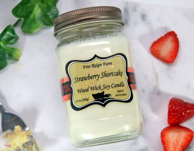 Strawberry Shortcake - Wood Wick Candles